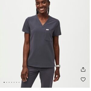 Figs Women's Charcoal V-Neck Tee